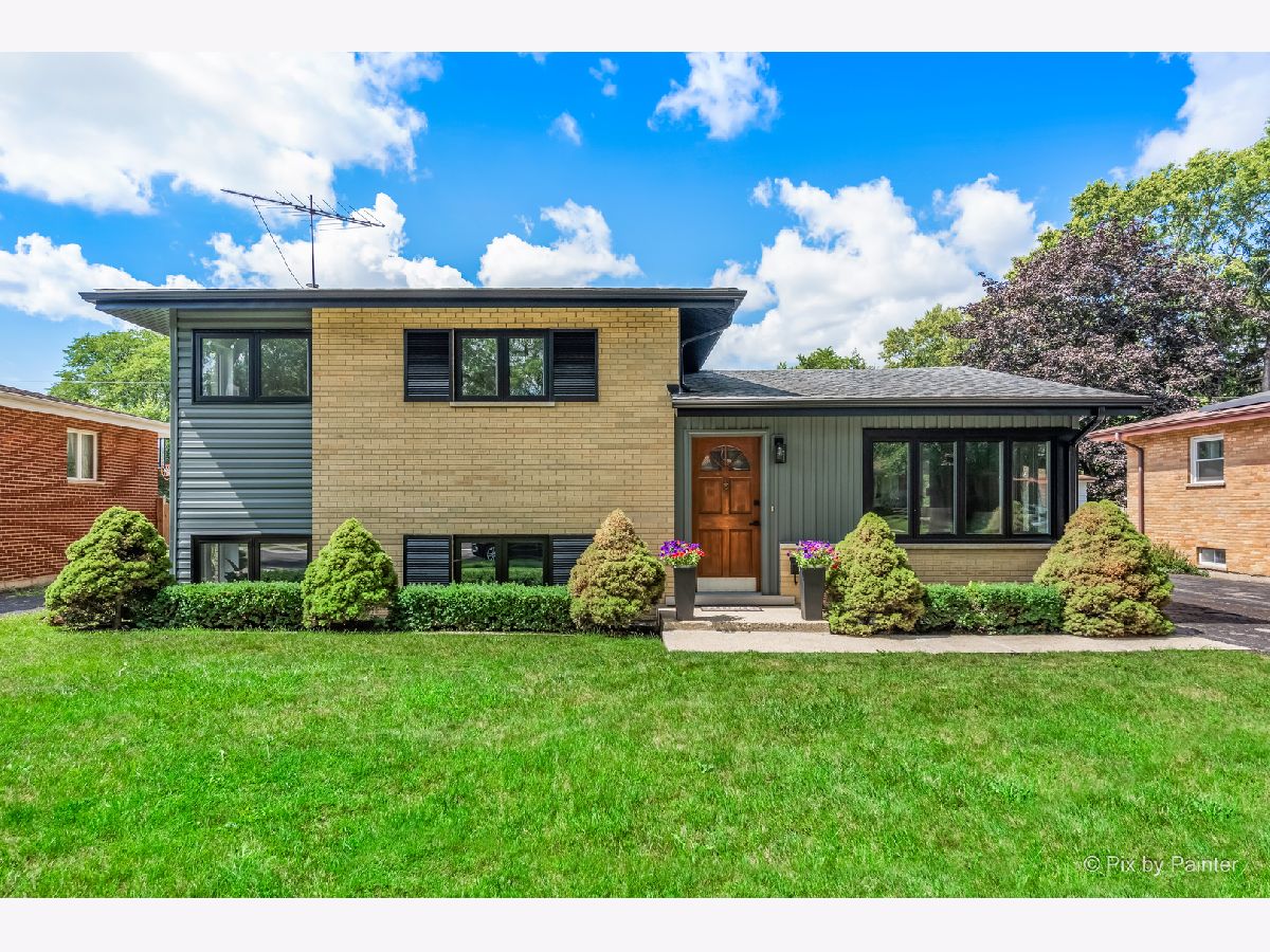  For Sale Mount Prospect Illinois, 606 Elmhurst Avenue
