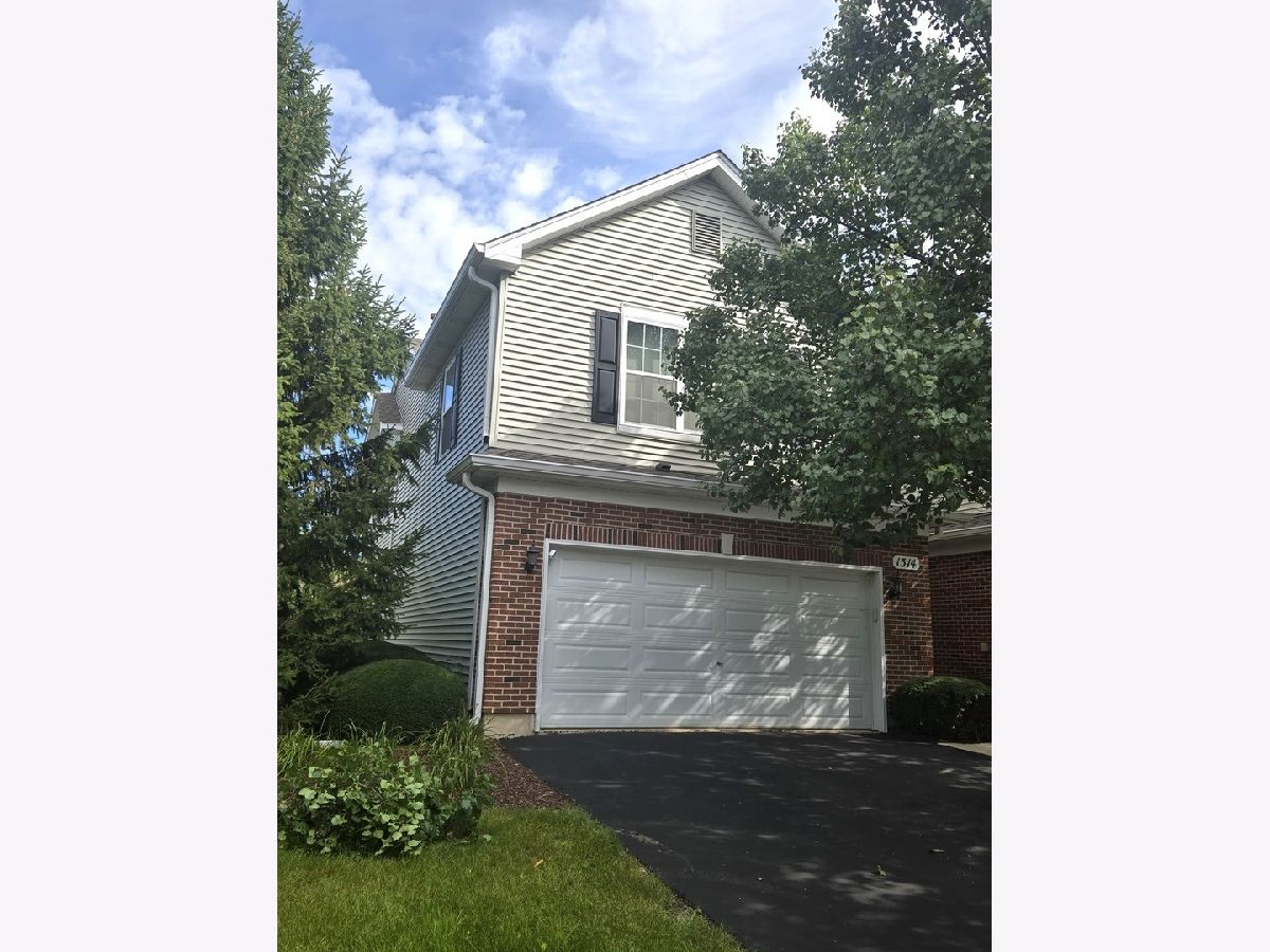  For Sale Bolingbrook Illinois, 1514 Envee Drive