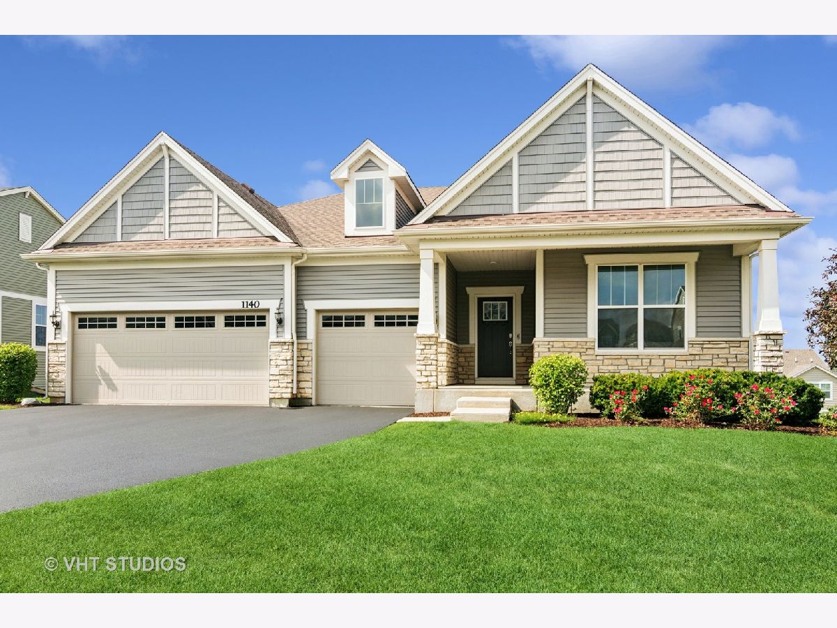  For Sale Crystal Lake Illinois, 1140 River Birch Boulevard