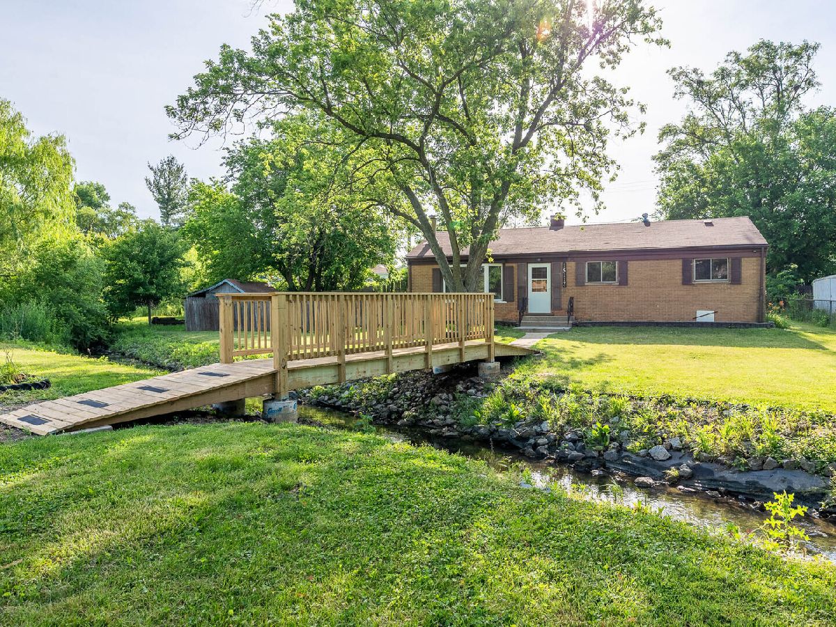  For Sale Oak Forest Illinois, 15117 La Crosse Avenue