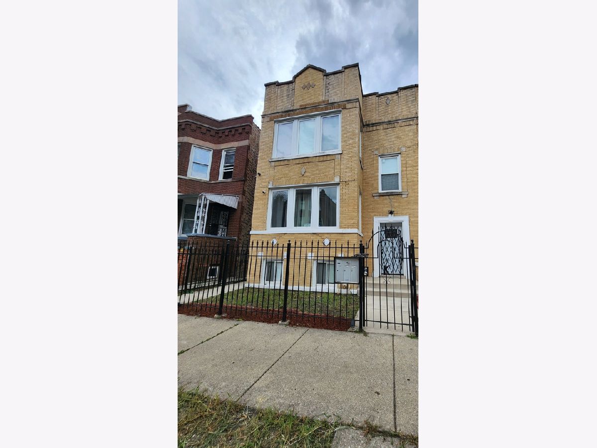  For Sale Chicago Illinois, 1132 Lawndale Avenue