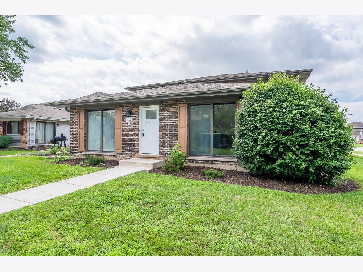  For Sale Warrenville Illinois, 2S739 Winchester Circle