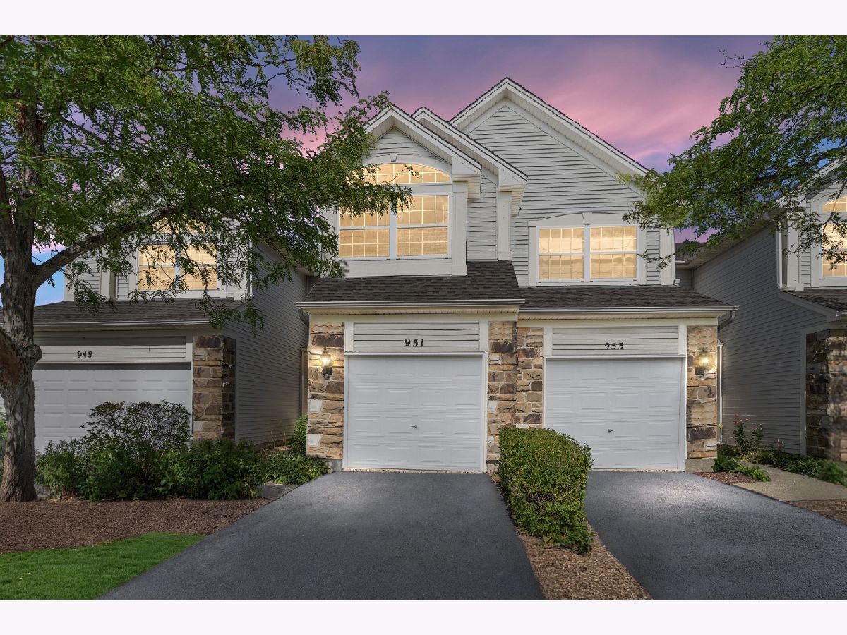  For Rent Lake In The Hills Illinois, 951 Viewpoint
