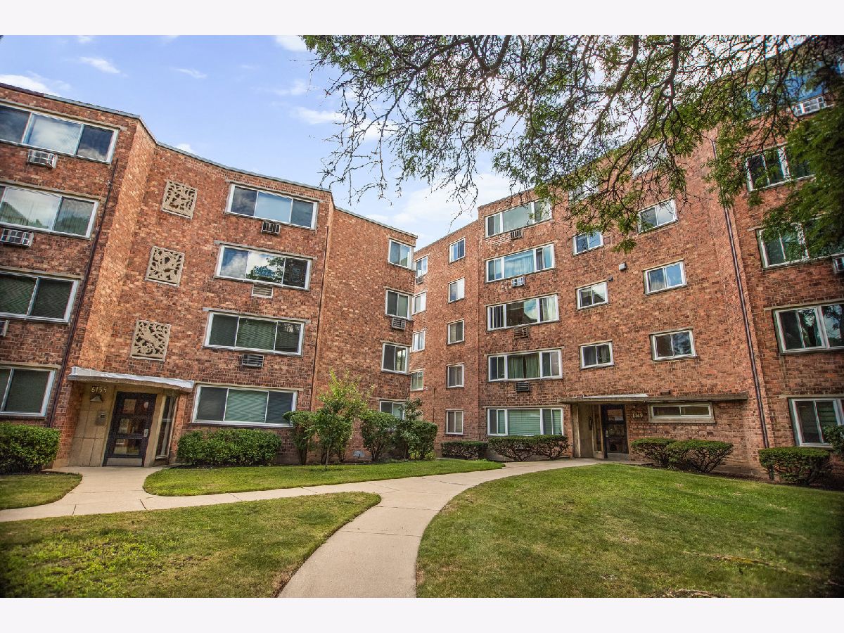 Condos & Townhomes For Sale Granville Terrace Chicago Illinois, 6149 Wolcott Avenue