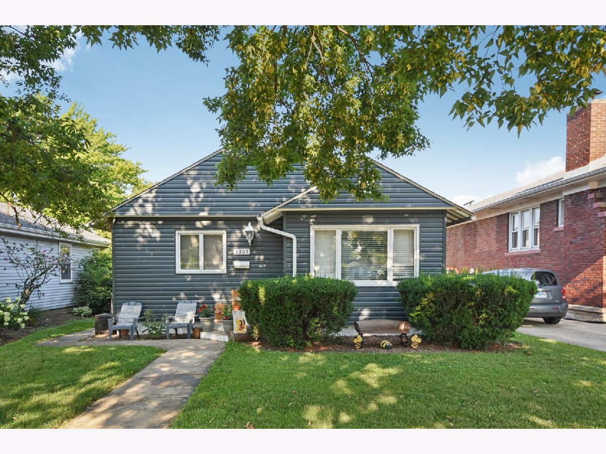  For Sale Joliet Illinois, 1305 Raynor Avenue