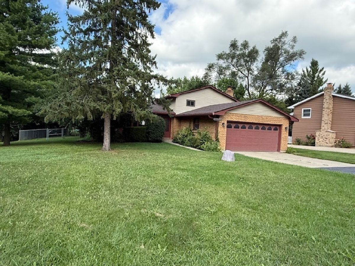  For Sale Spring Grove Illinois, 7503 Windsor Avenue