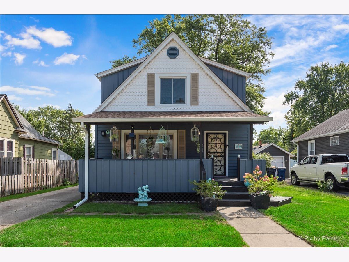  For Sale Elgin Illinois, 17 Aldine Street