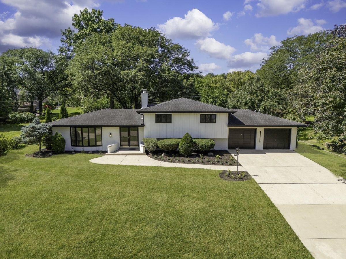 For Sale Downers Grove Illinois, 8620 Washington Street