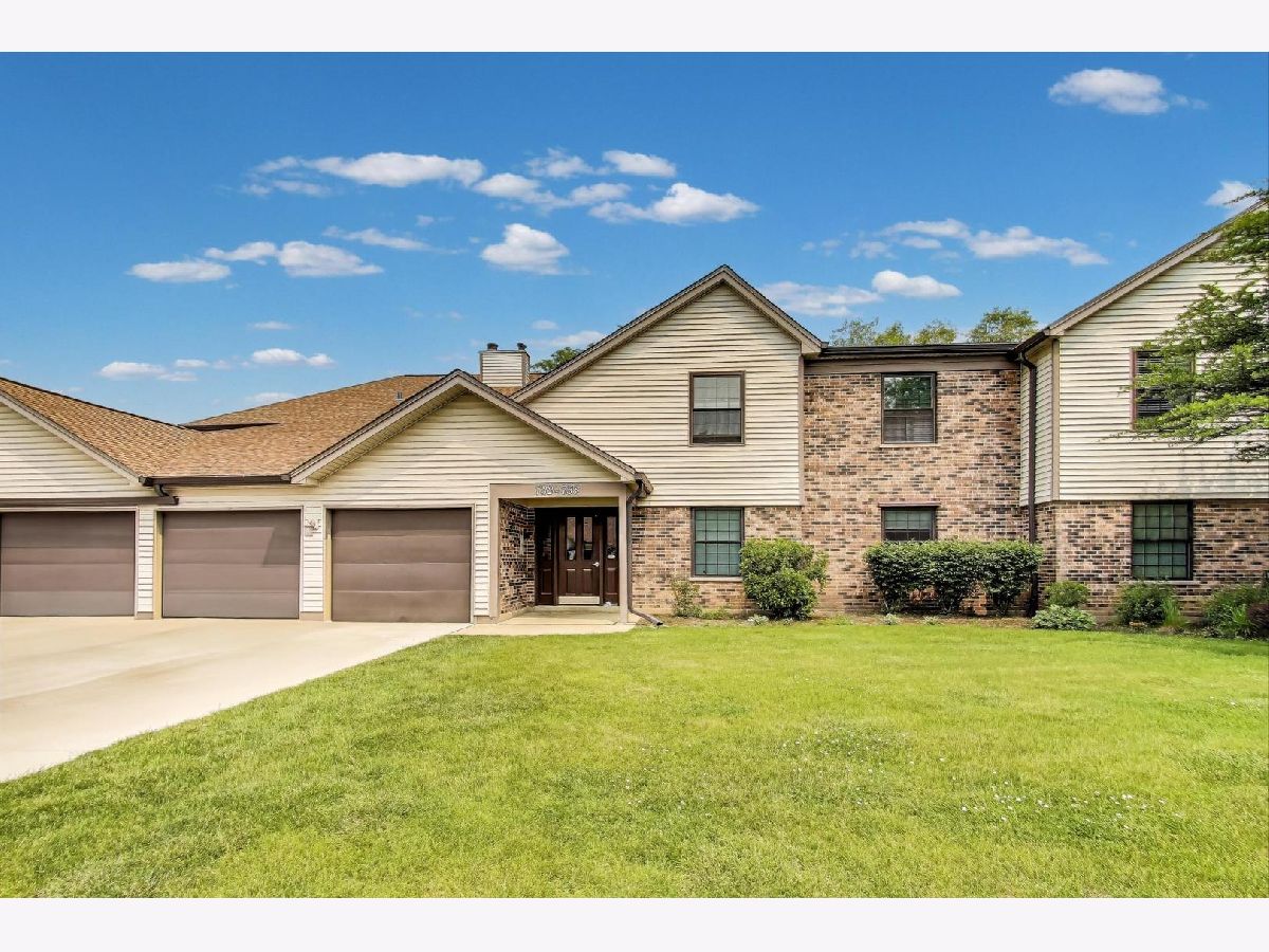 Condominiums Rented Chatham Buffalo Grove Illinois, 738 Hapsfield