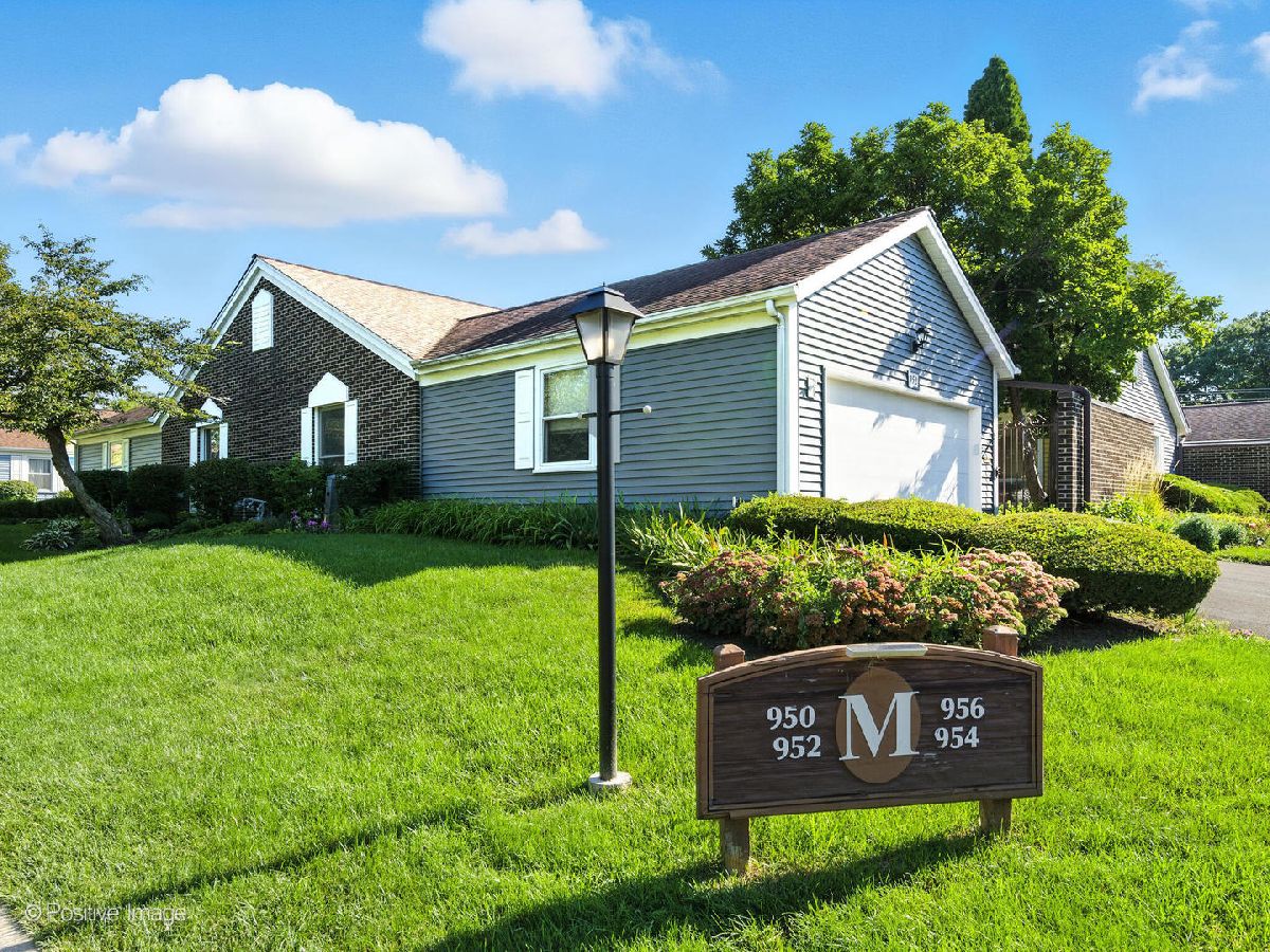  For Sale Wheaton Illinois, 952 Dartmouth Drive