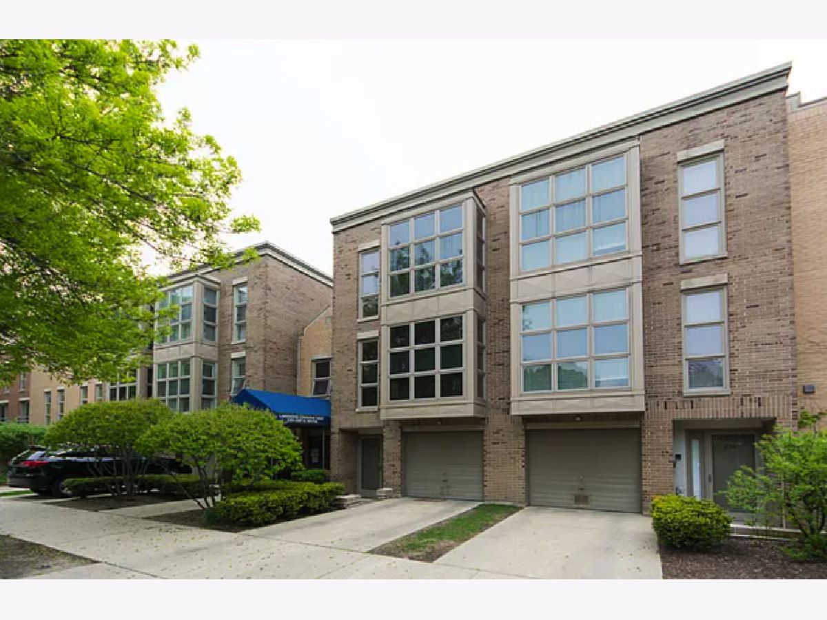  Rented Chicago Illinois, 2345 Wayne