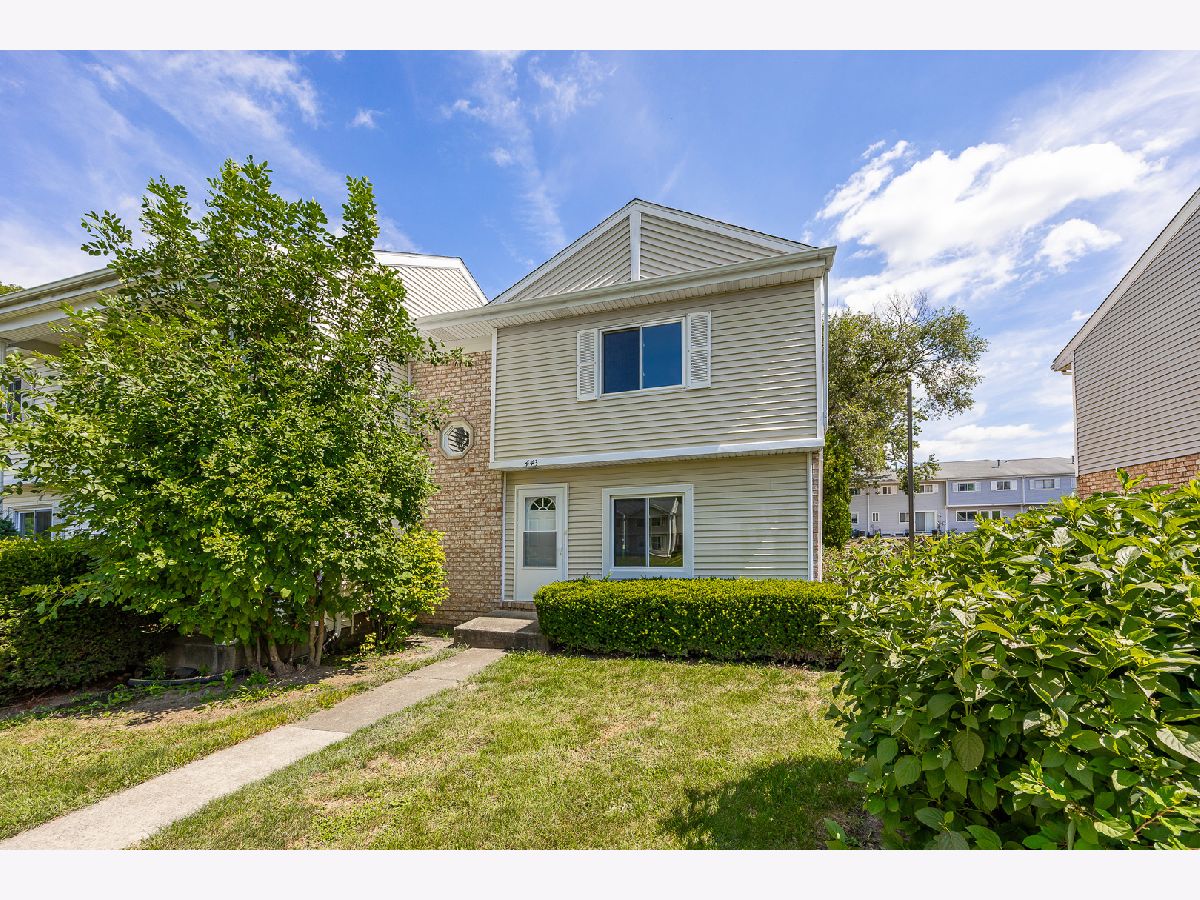 Townhomes For Sale Beaconridge Bolingbrook Illinois, 443 Mallview Lane