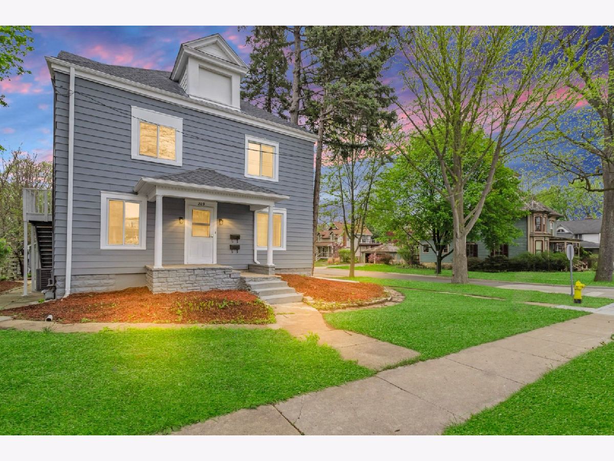 For Sale West Chicago Illinois, 209 Washington Street