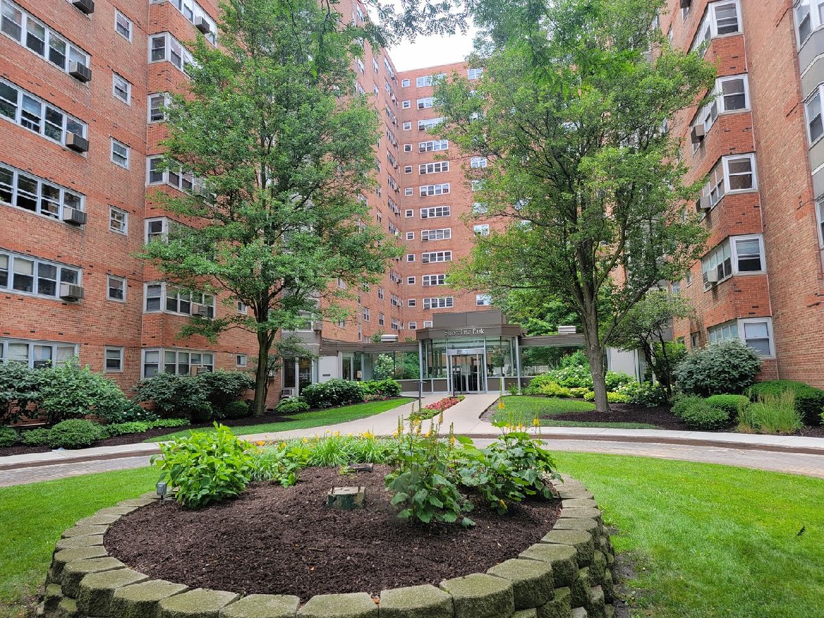  Rented Chicago Illinois, 4950 Marine