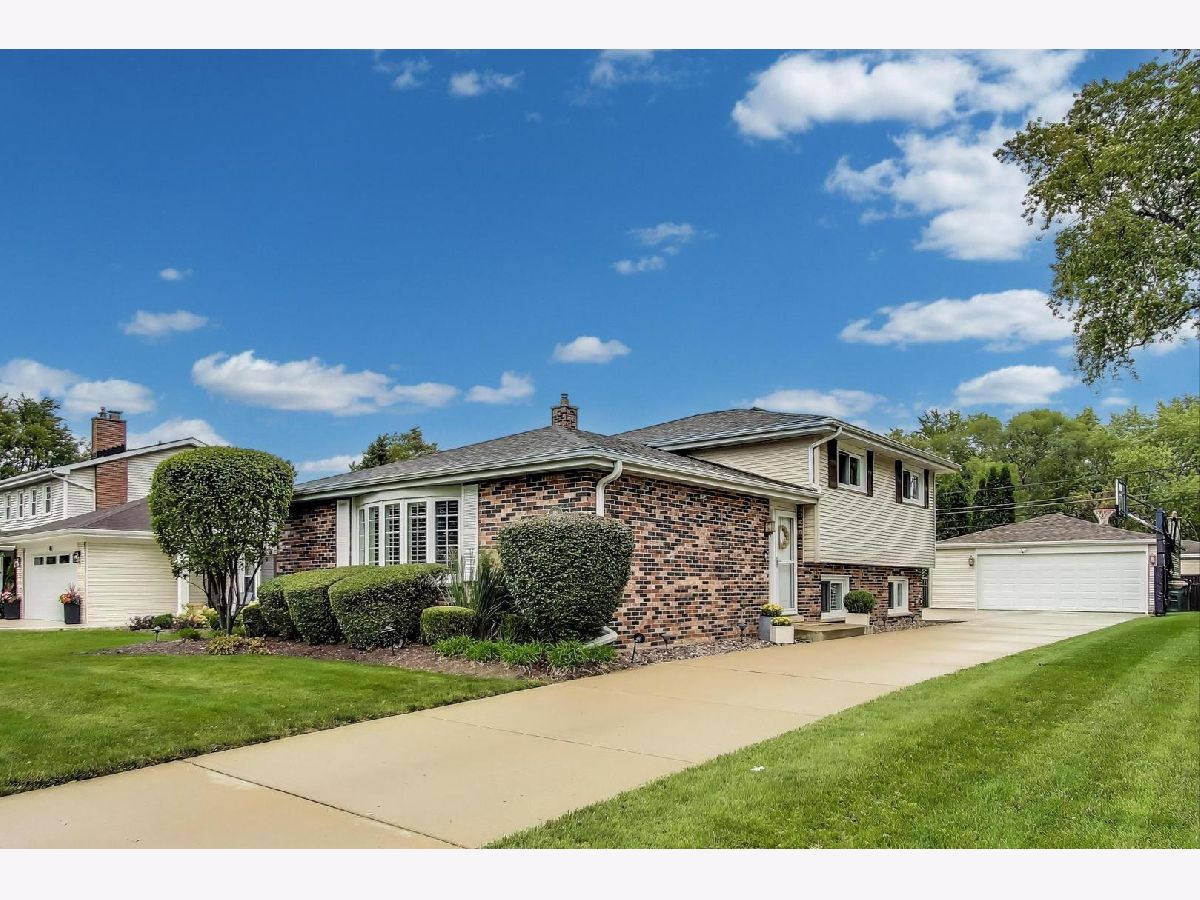  For Sale Arlington Heights Illinois, 819 Dryden Place