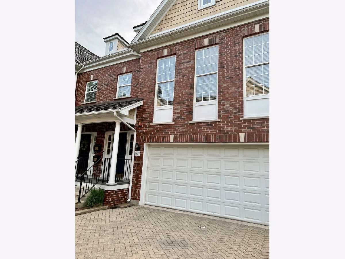  For Rent Glenview Illinois, 1823 Grove