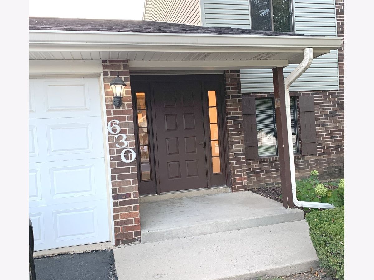  For Sale Roselle Illinois, 630 Cross Creek Drive