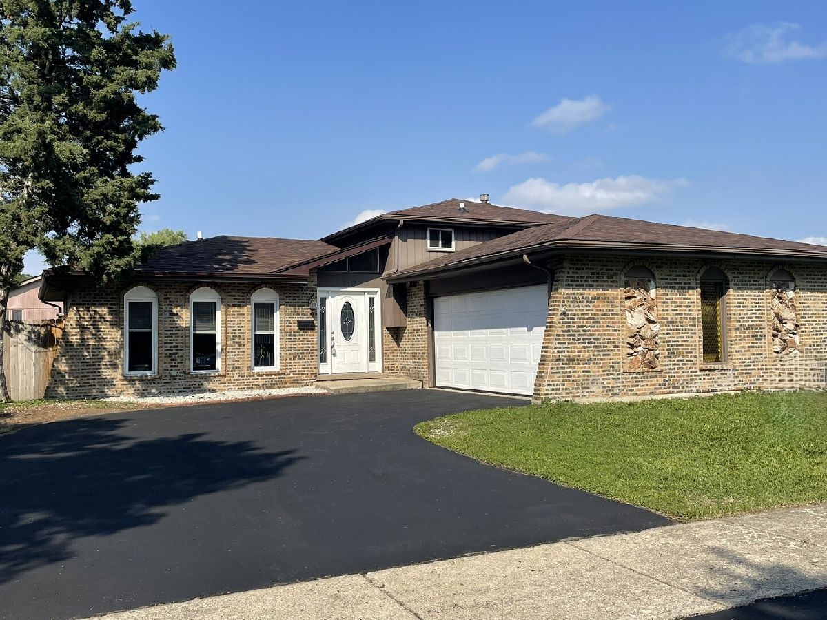  For Sale Glenwood Illinois, 710 194th Street