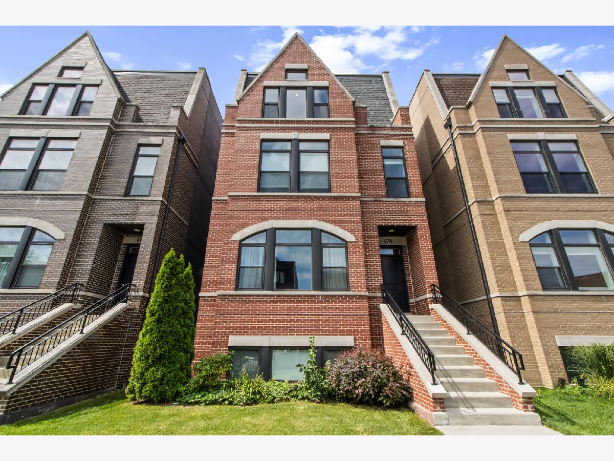  For Sale Chicago Illinois, 4350 Oakenwald Avenue