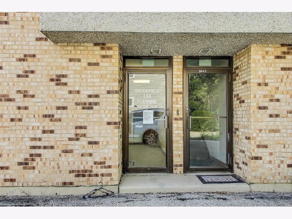  Rented Brookfield Illinois, 3439 Grand