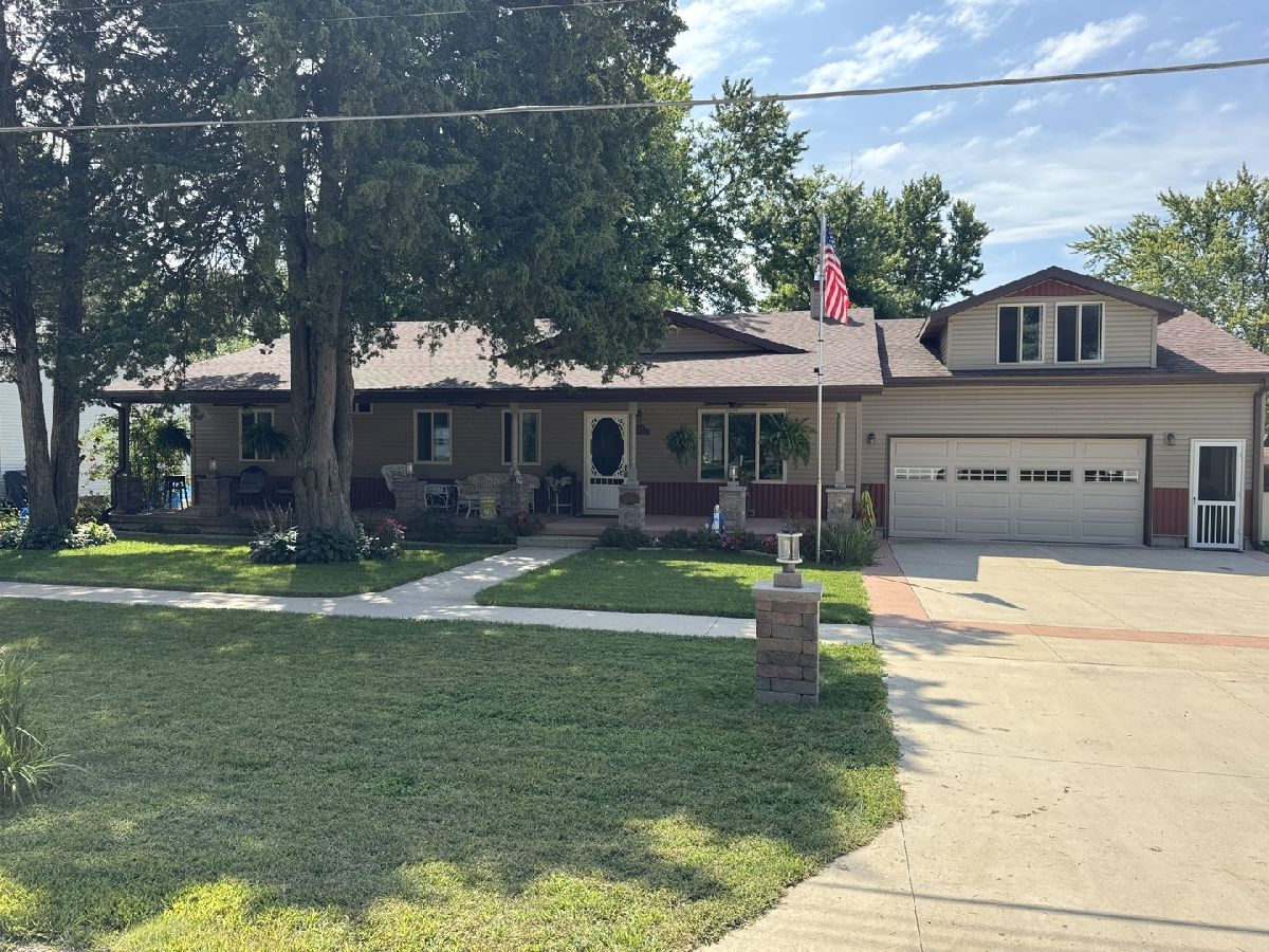  For Sale Amboy Illinois, 227 W Provost Street