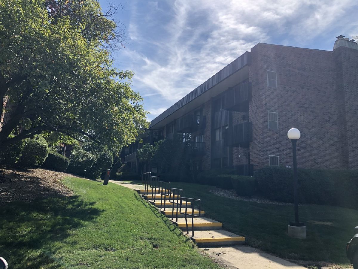  For Sale Joliet Illinois, 1502 Woodbridge Road