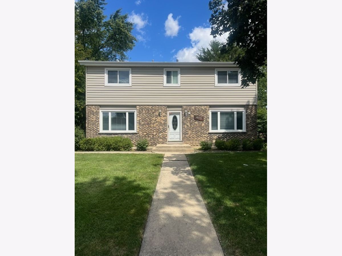 Rented Elmhurst Illinois, 409 Fullerton