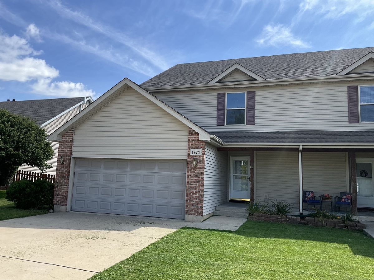  For Sale Dekalb Illinois, 1477 Stonefield Drive