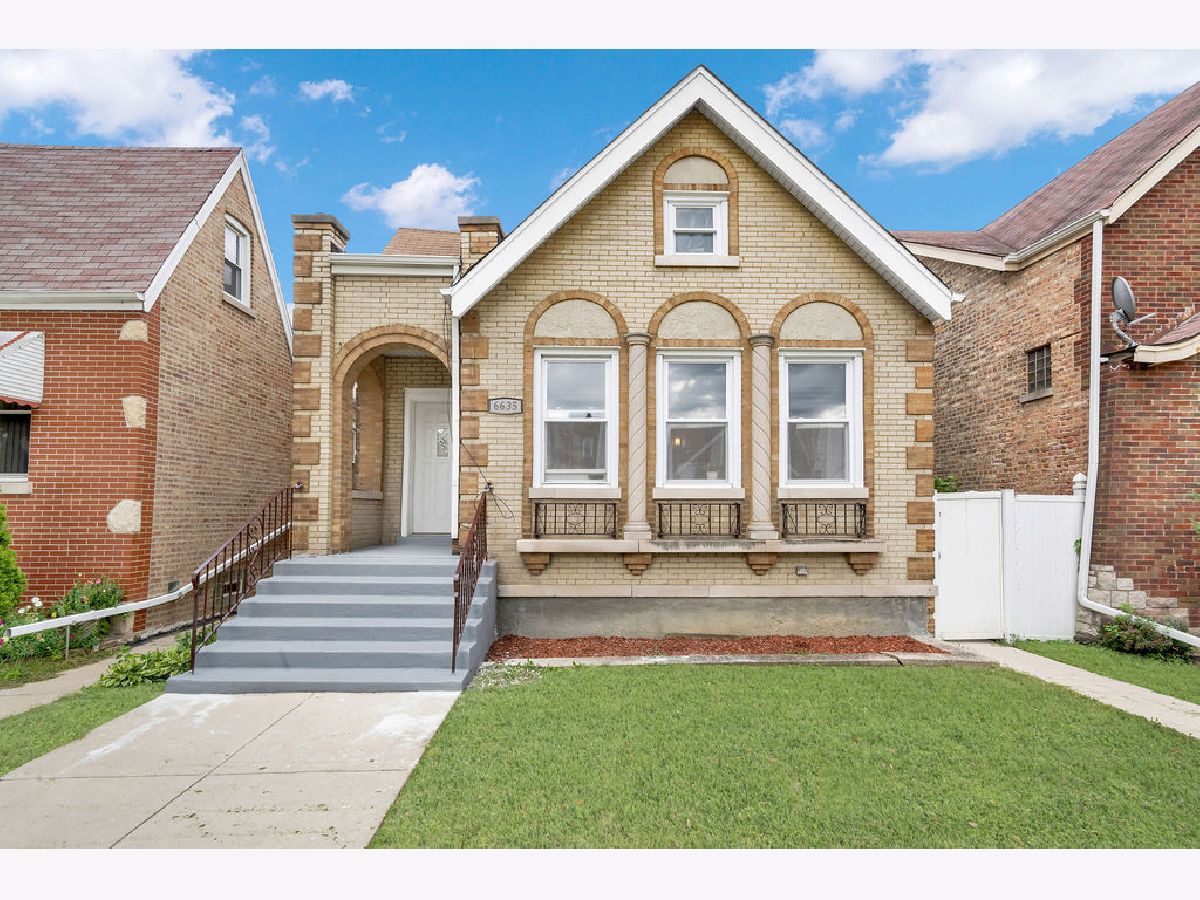  For Sale Chicago Illinois, 6635 Karlov Avenue