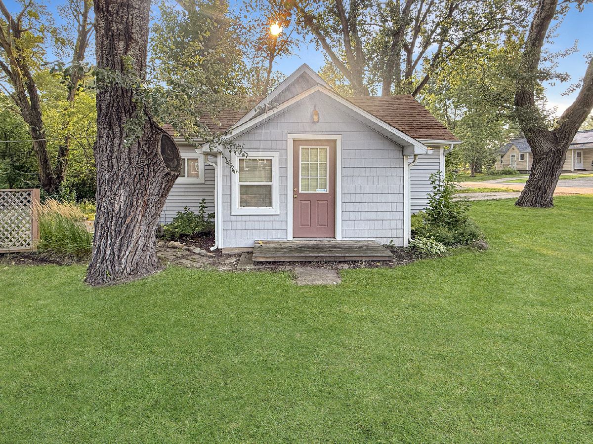  For Sale Mchenry Illinois, 5207 Fountain Lane