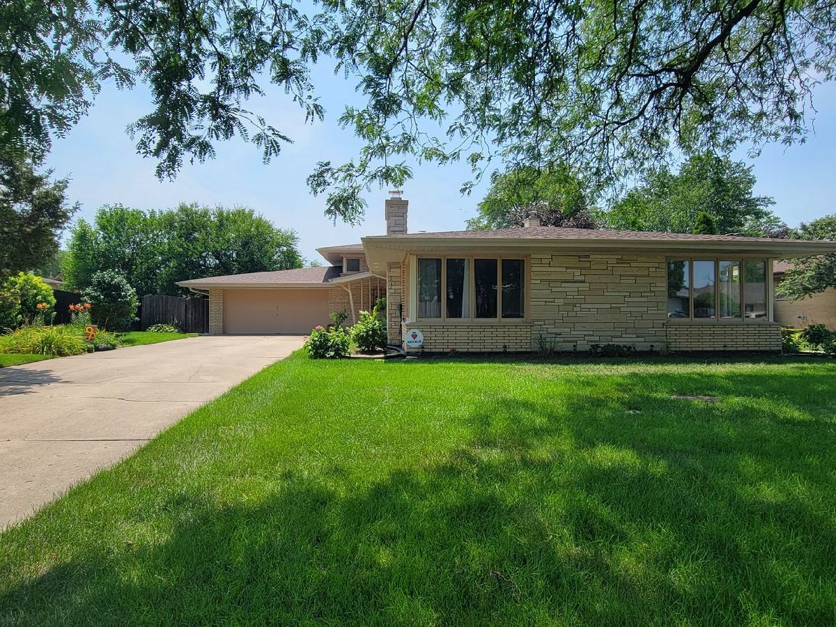  For Sale Palos Heights Illinois, 6715 Wyandot Drive