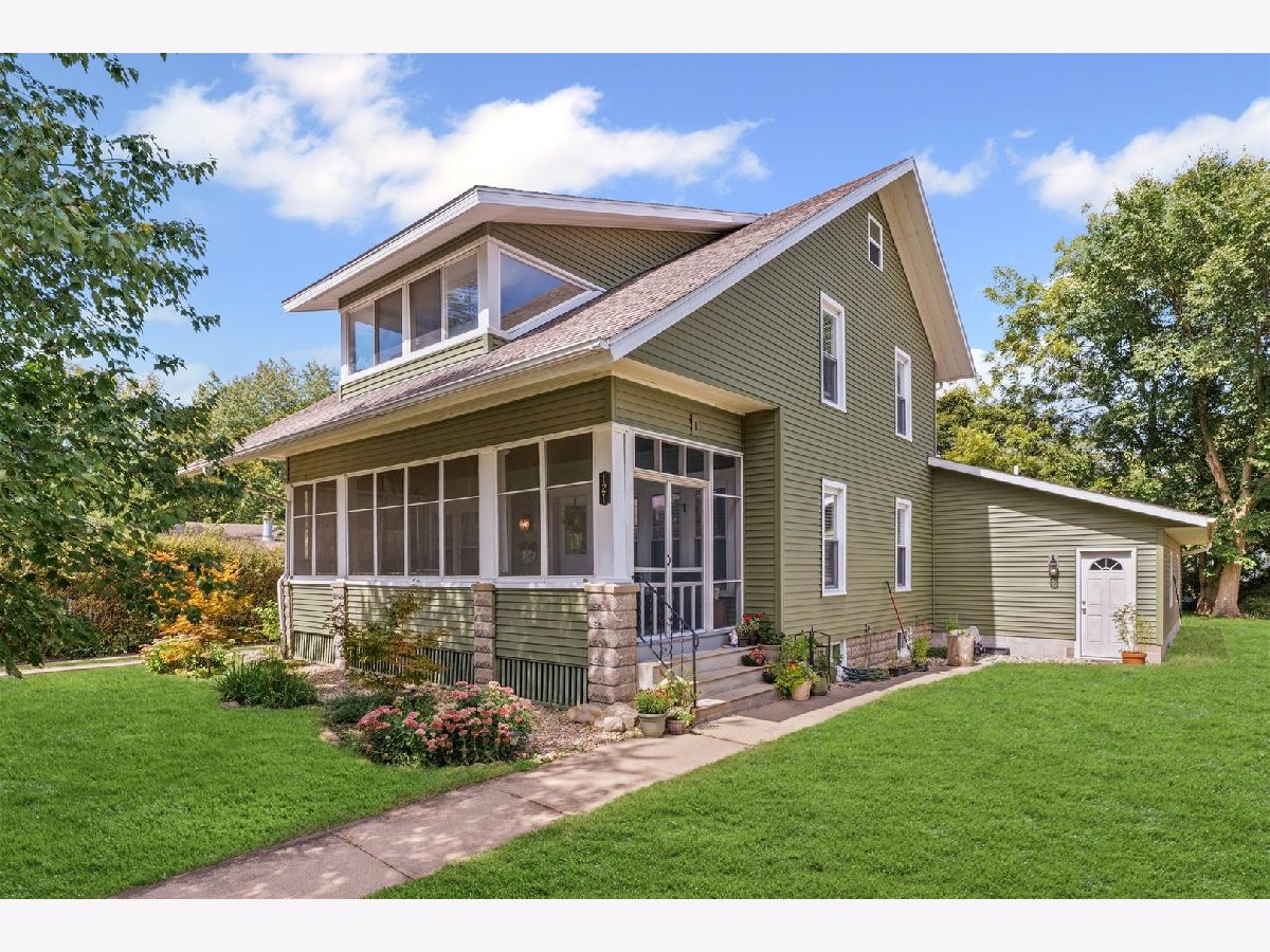  Sold Forrest Illinois, 121 Martin