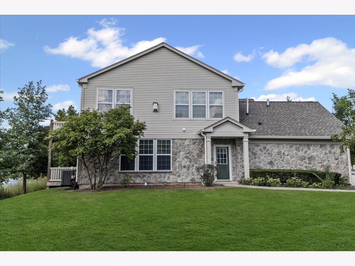 Homes & Townhomes & Condos For Sale Cedar Ridge Lockport Illinois, 16860 Ivy Lane