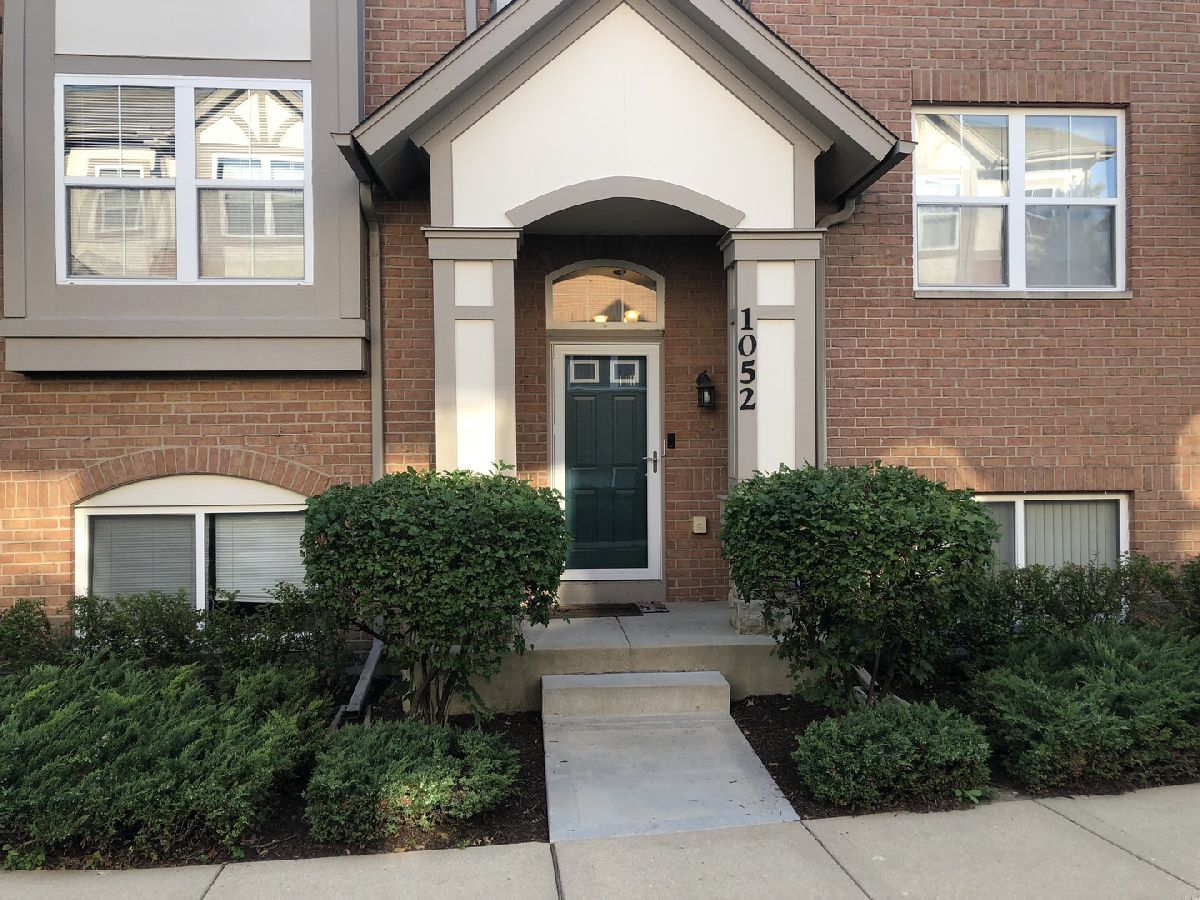  For Rent Palatine Illinois, 1052 Claremont