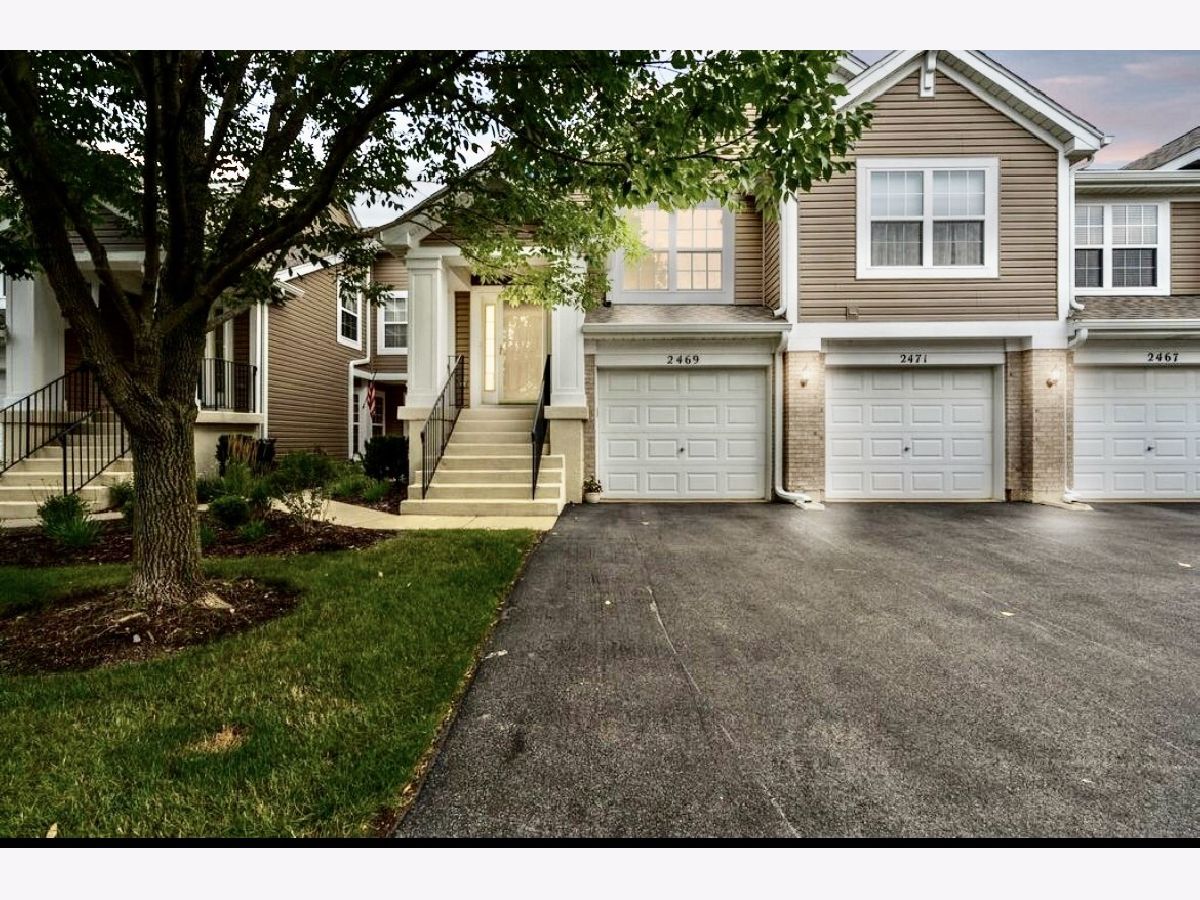  For Rent Aurora Illinois, 2469 Wilton