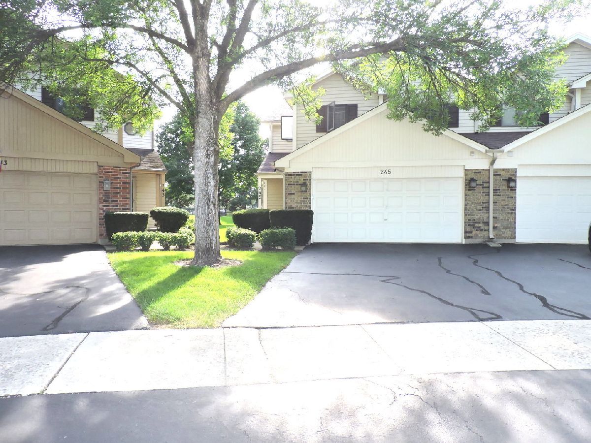  For Sale Westmont Illinois, 245 Carlisle Avenue