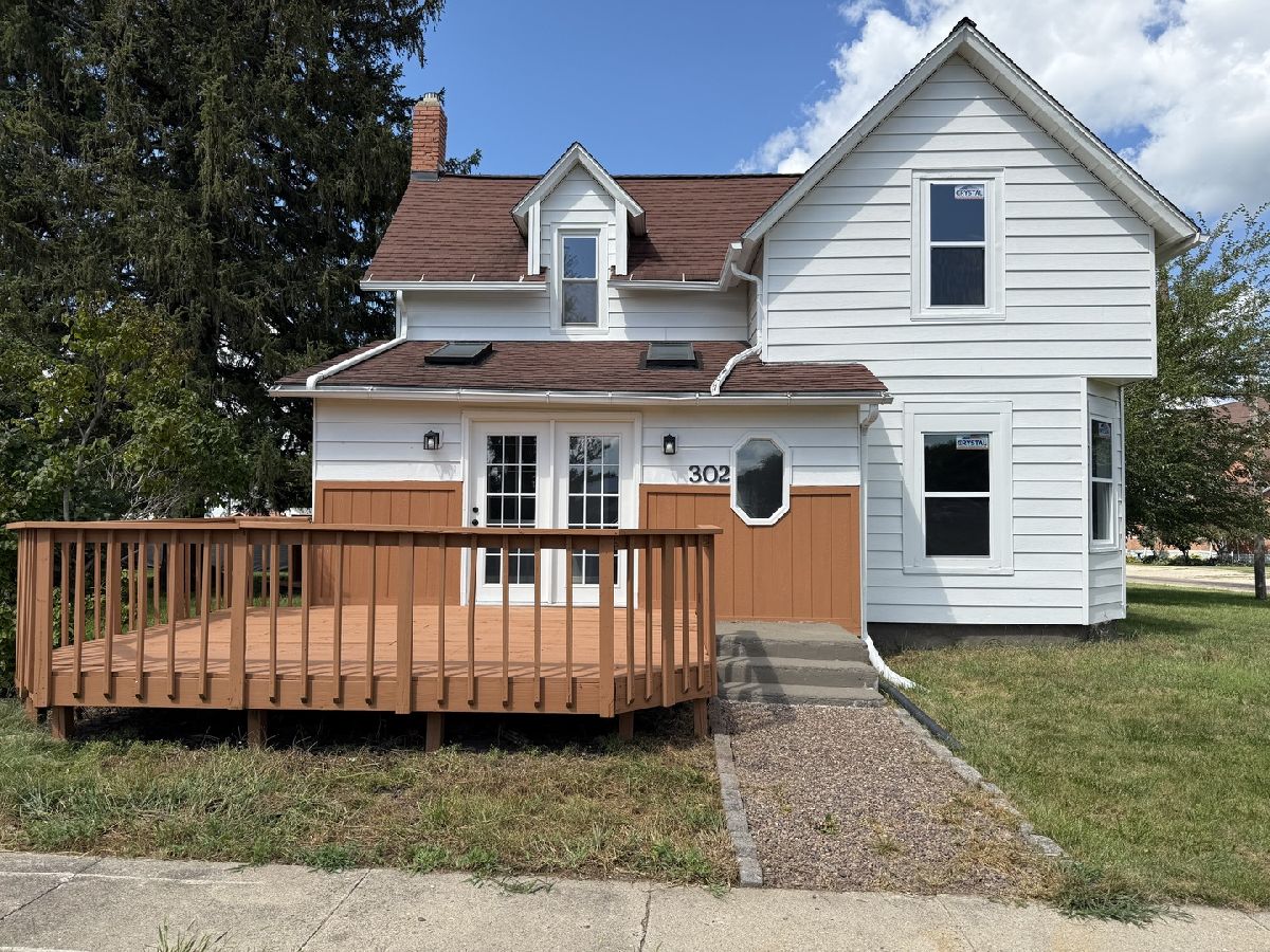  For Sale Sheffield Illinois, 302 Cook Street