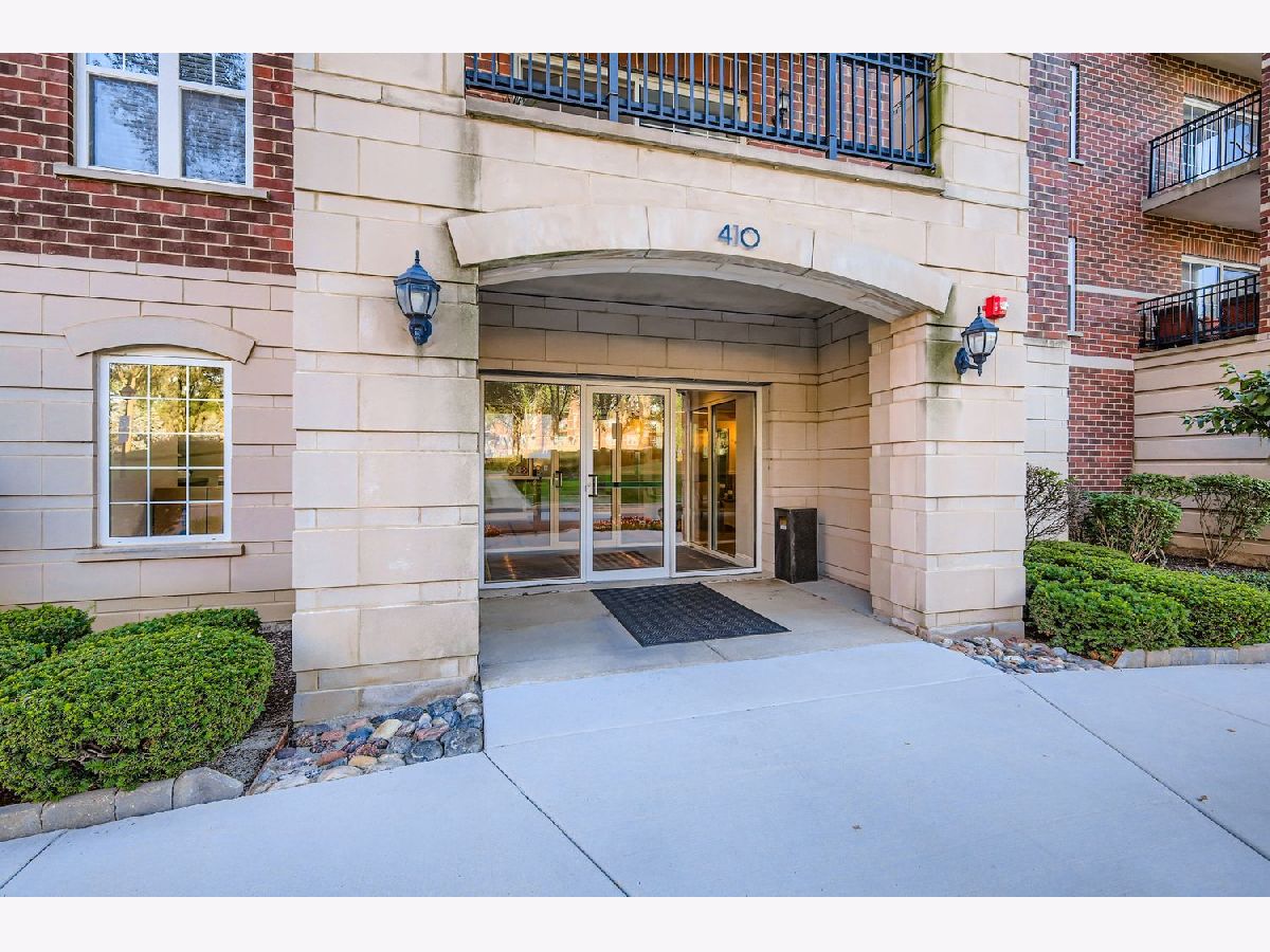  For Sale Palatine Illinois, 410 Mahogany Court
