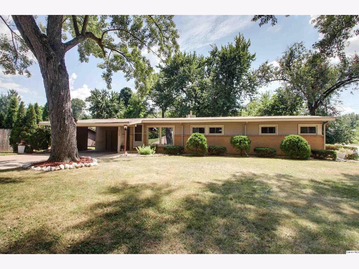 For Sale Quincy Illinois, 3000 Lincoln Hill Se