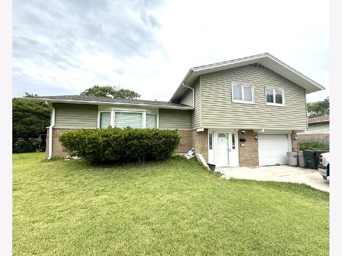  For Sale Oak Forest Illinois, 5700 La Palm Drive