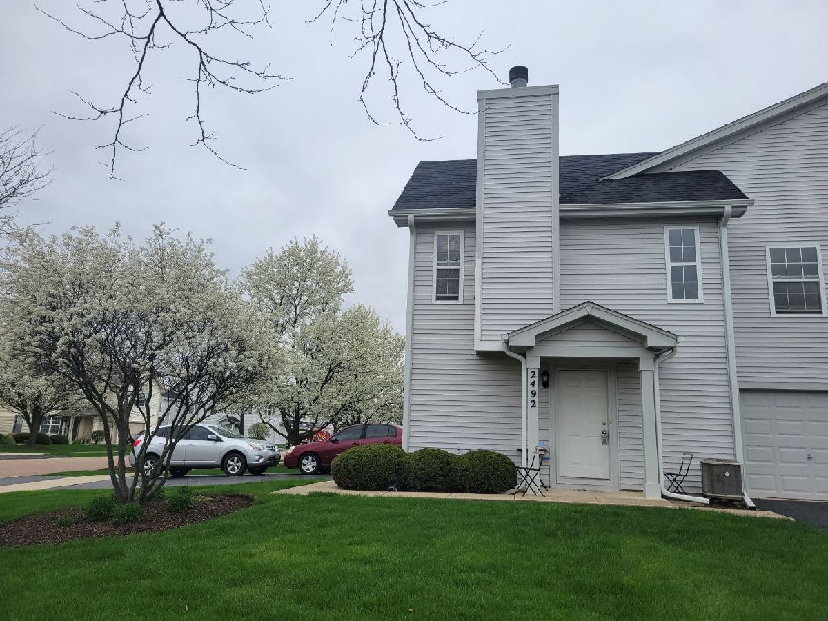  For Rent Aurora Illinois, 2492 Dickens
