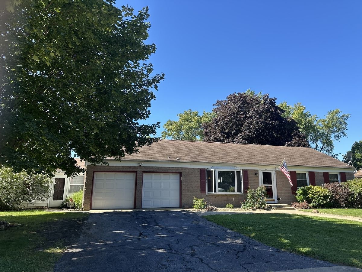  For Sale Pontiac Illinois, 10 Oakwood Drive