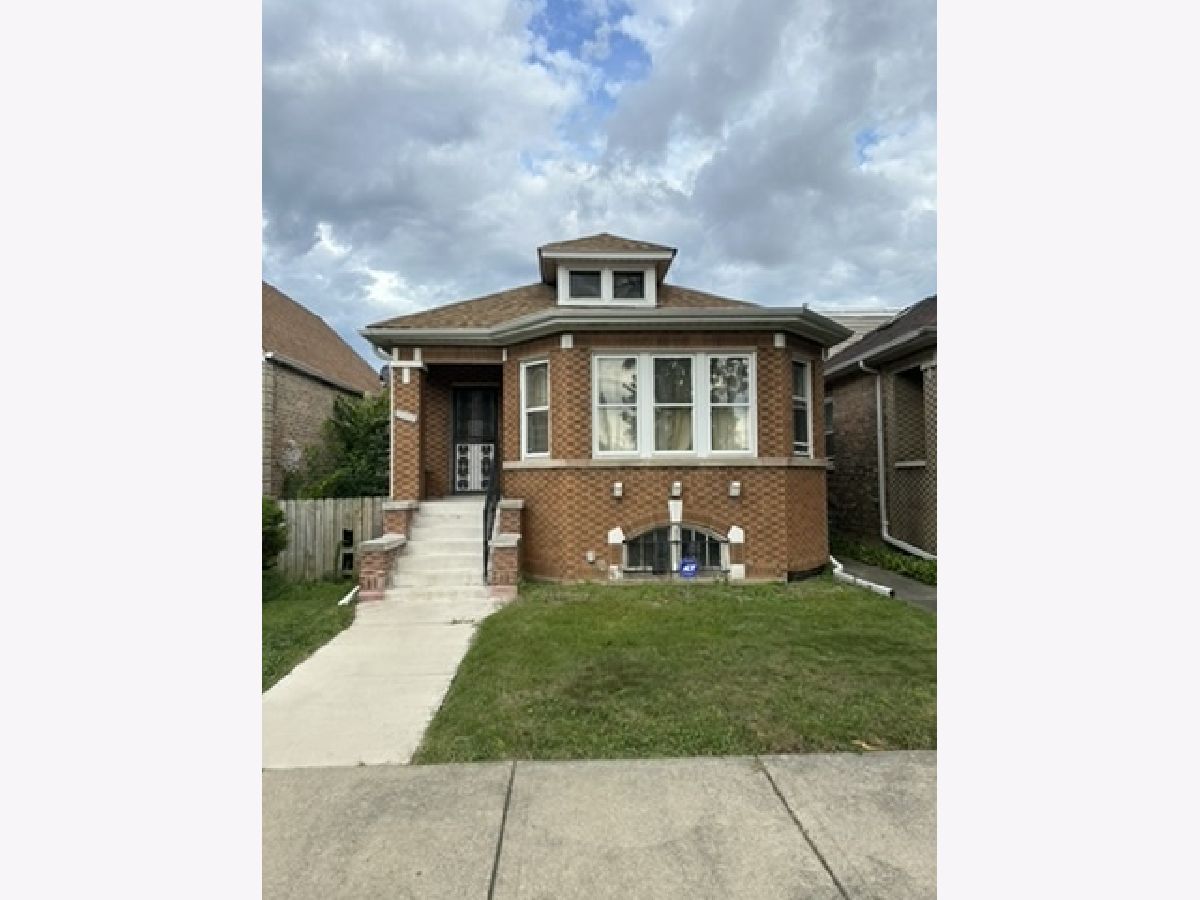  Rented Chicago Illinois, 9831 Calumet