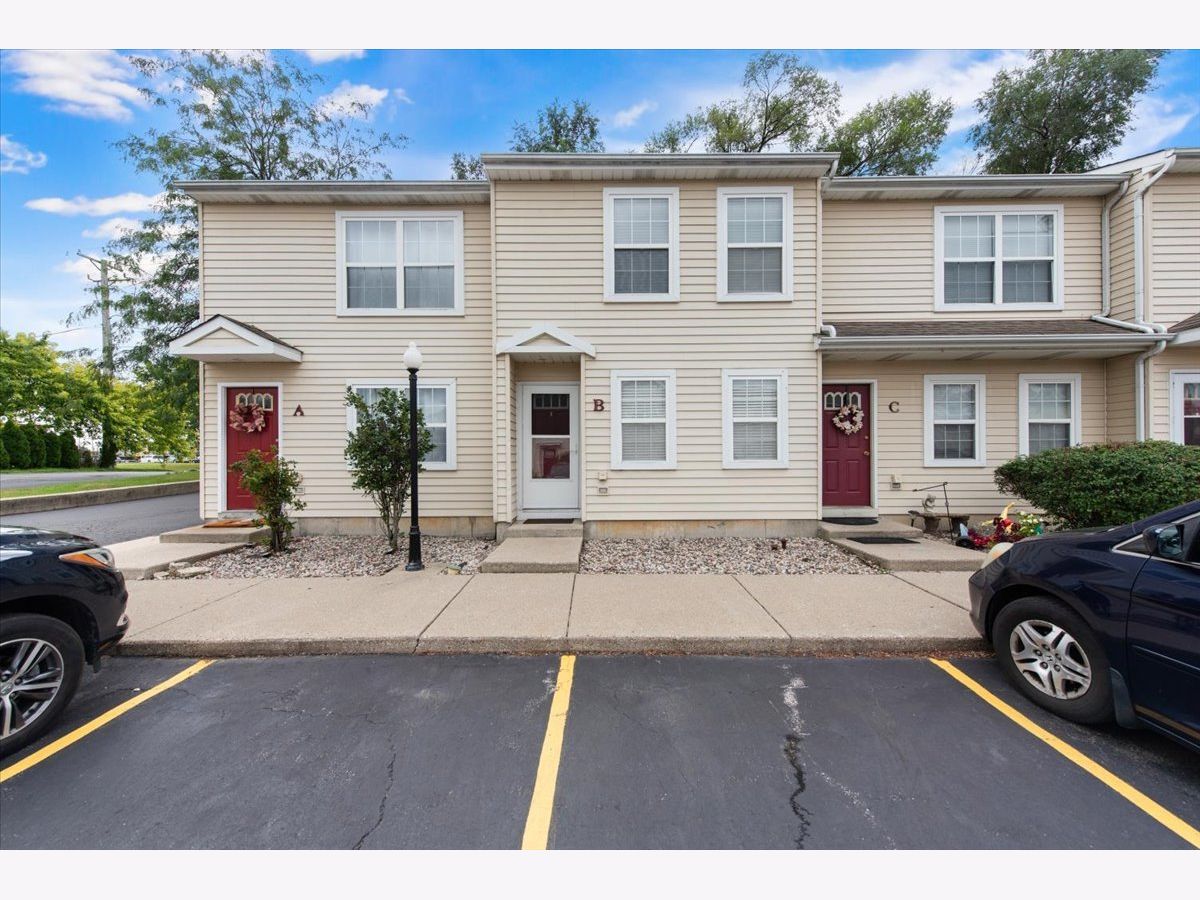  For Sale Wauconda Illinois, 651 Liberty Street