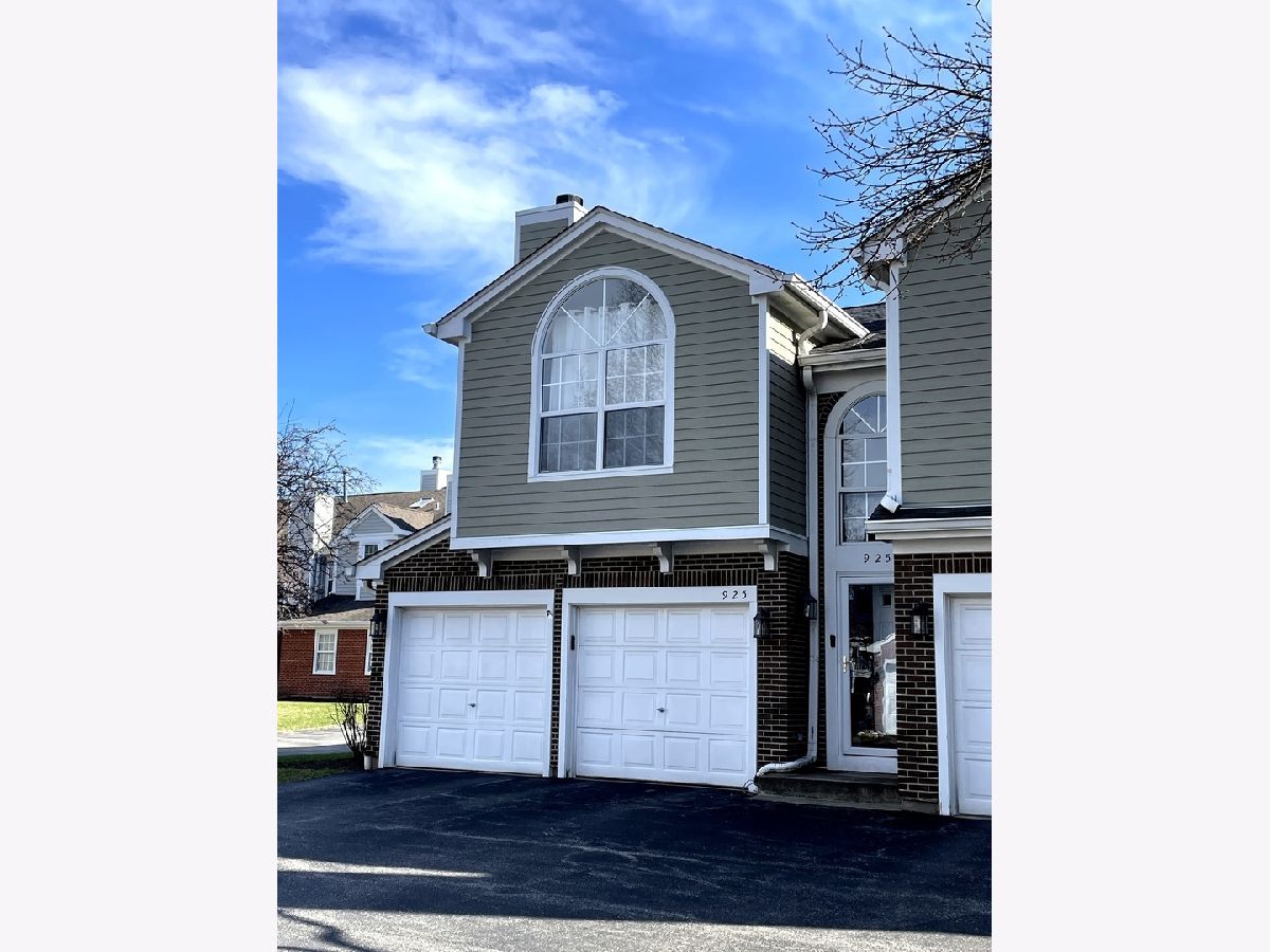  For Sale Vernon Hills Illinois, 925 Ann Arbor Lane