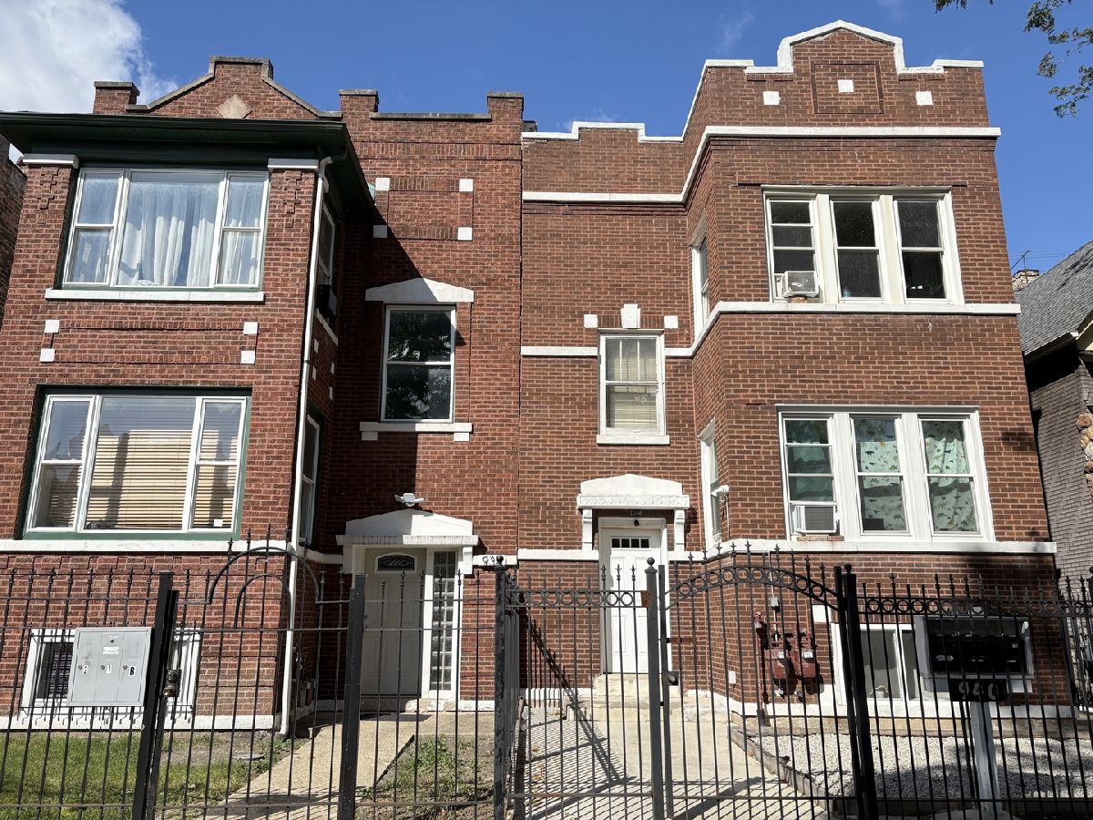  For Sale Chicago Illinois, 940 Leclaire Avenue