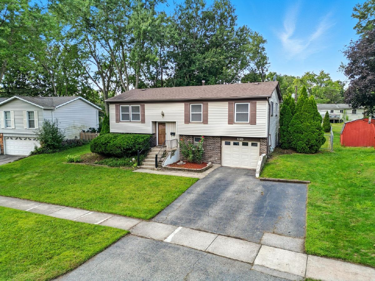  For Sale Woodridge Illinois, 8224 Lindenwood Lane