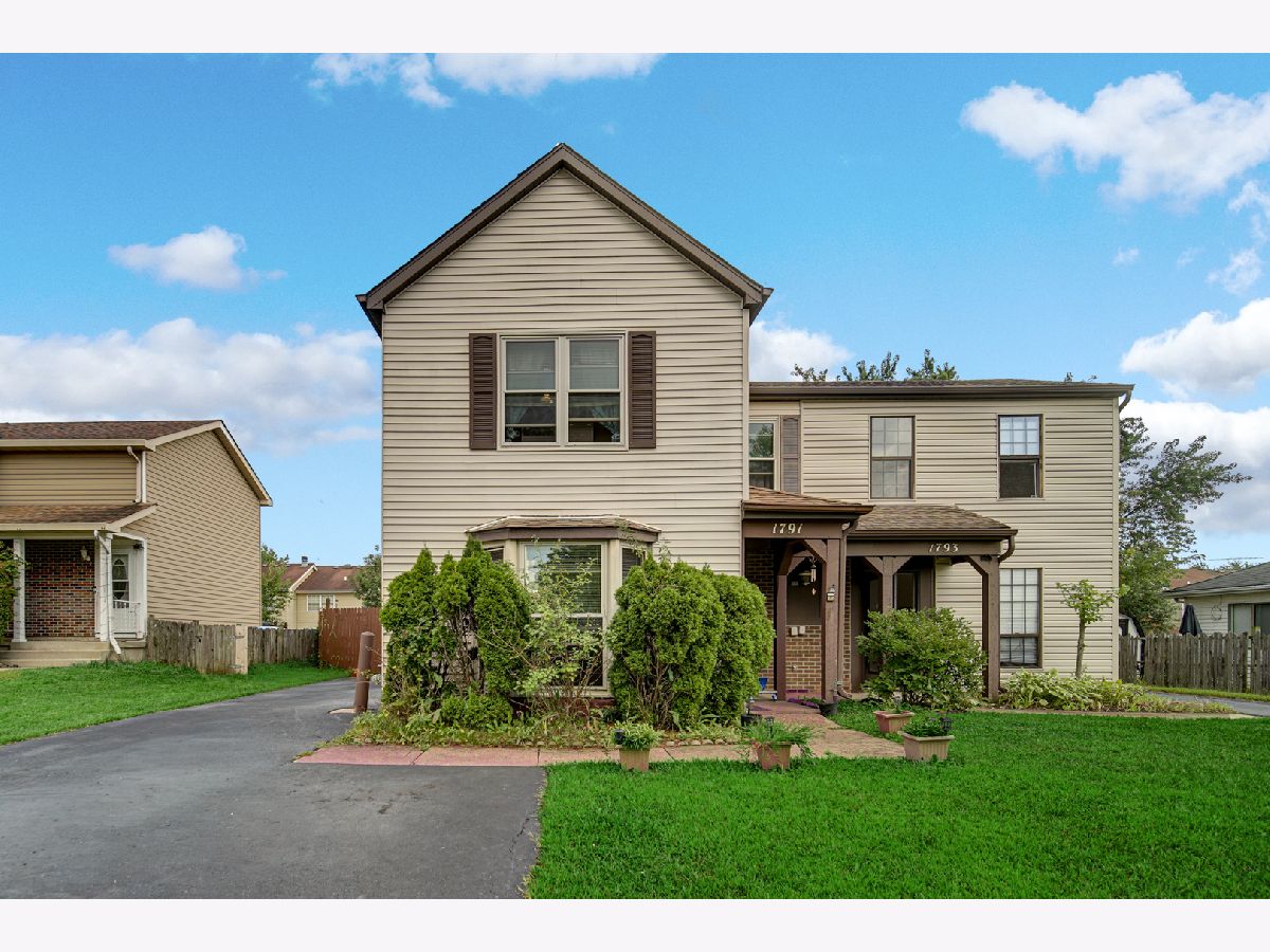  For Sale Hanover Park Illinois, 1791 Mccormick Lane