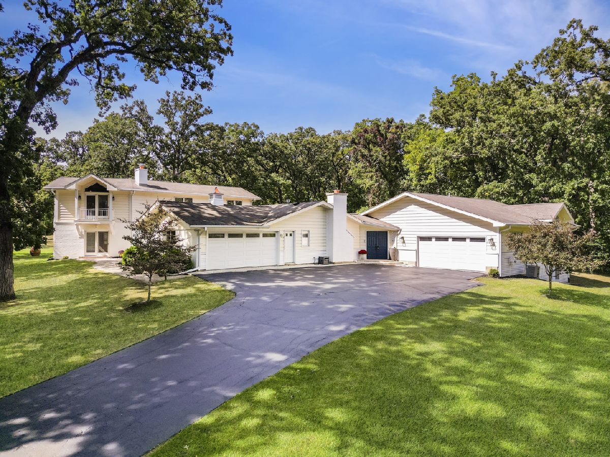  For Sale Kildeer Illinois, 21744 Hickory Hill Drive