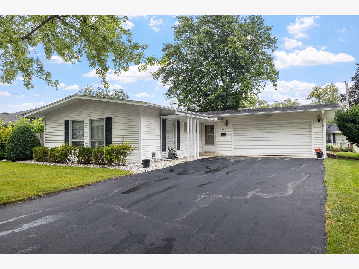 Homes For Sale Kelvin Grove Lockport Illinois, 927 Putnam Drive